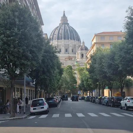 Ad Un Passo Dal Vaticano *