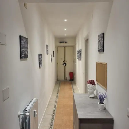 Ad Un Passo Dal Vaticano *